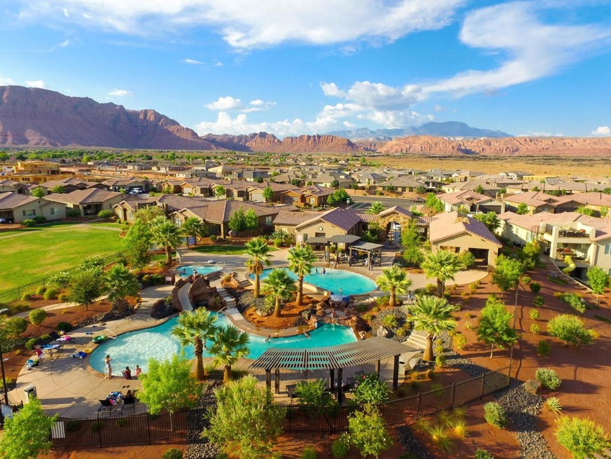 Paradise Village 94 Luxury Home With Private Hot Tub, Fire Pit, Huge Kitchen, And Resort Style Pool, Water Park And Lazy River Santa Clara Exterior photo