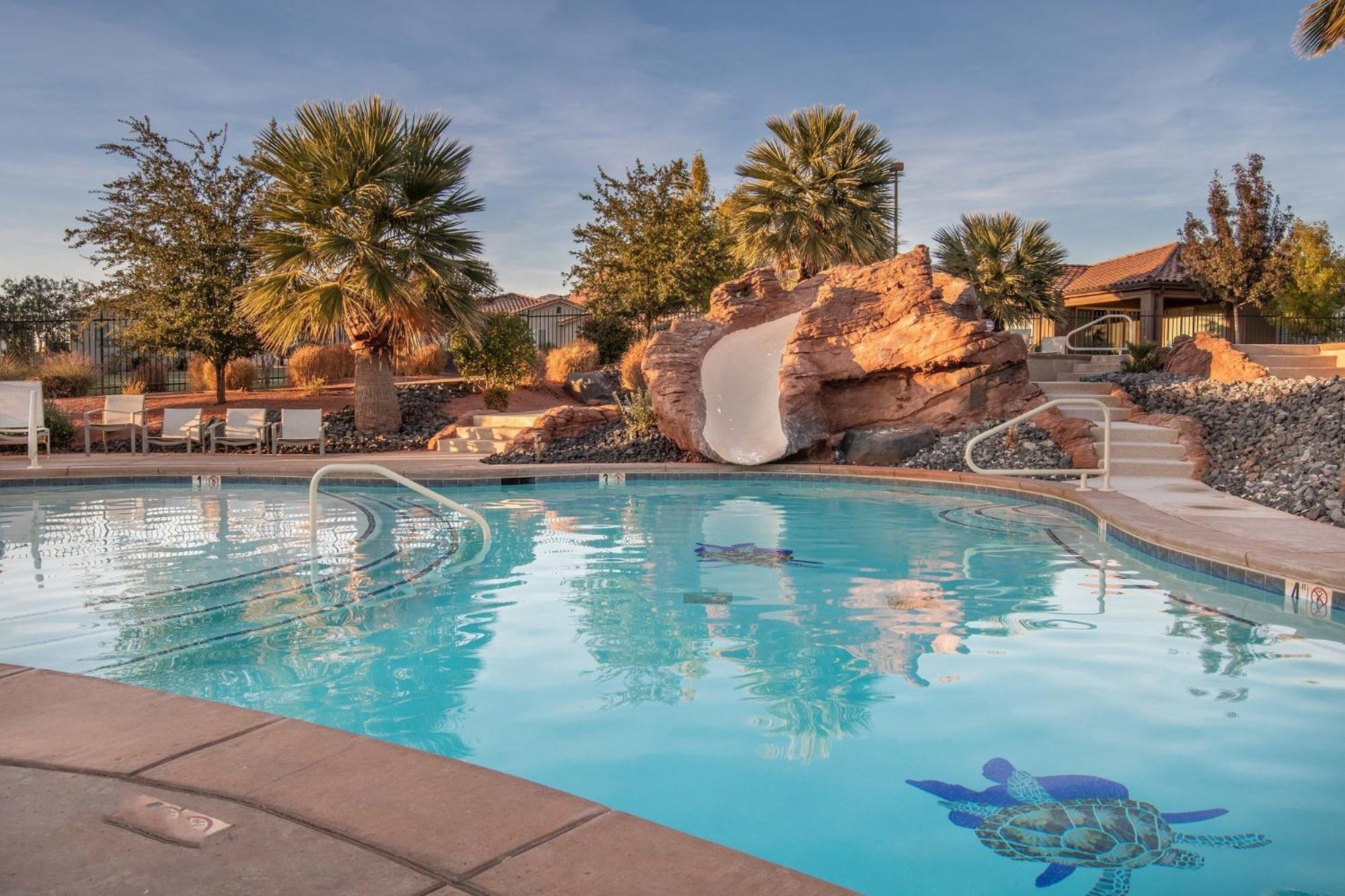 Paradise Village 94 Luxury Home With Private Hot Tub, Fire Pit, Huge Kitchen, And Resort Style Pool, Water Park And Lazy River Santa Clara Exterior photo
