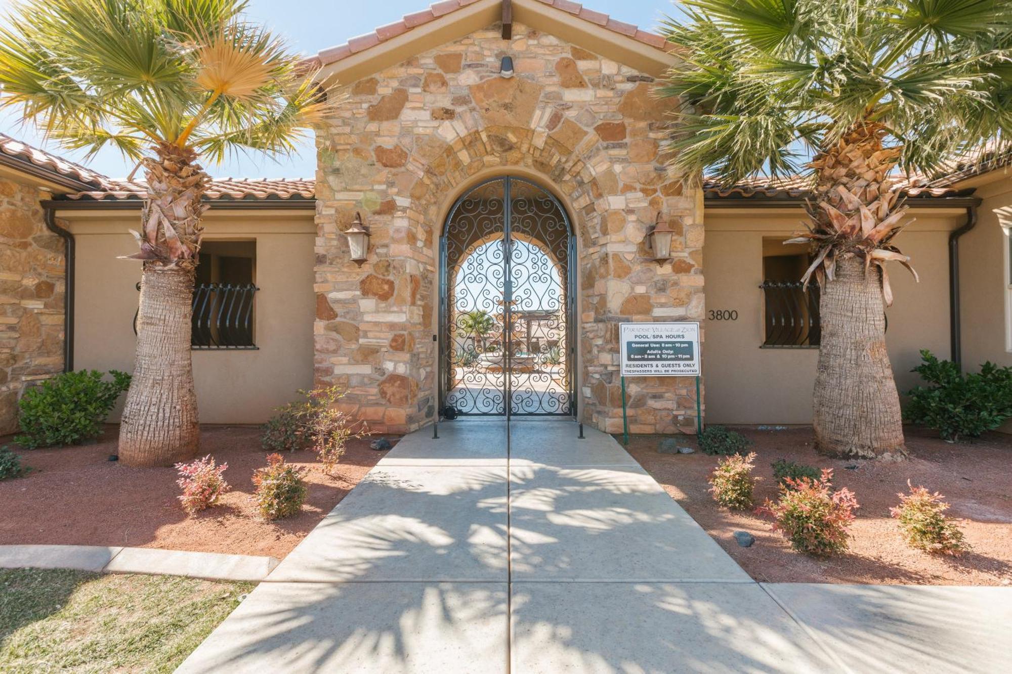 Paradise Village 94 Luxury Home With Private Hot Tub, Fire Pit, Huge Kitchen, And Resort Style Pool, Water Park And Lazy River Santa Clara Exterior photo