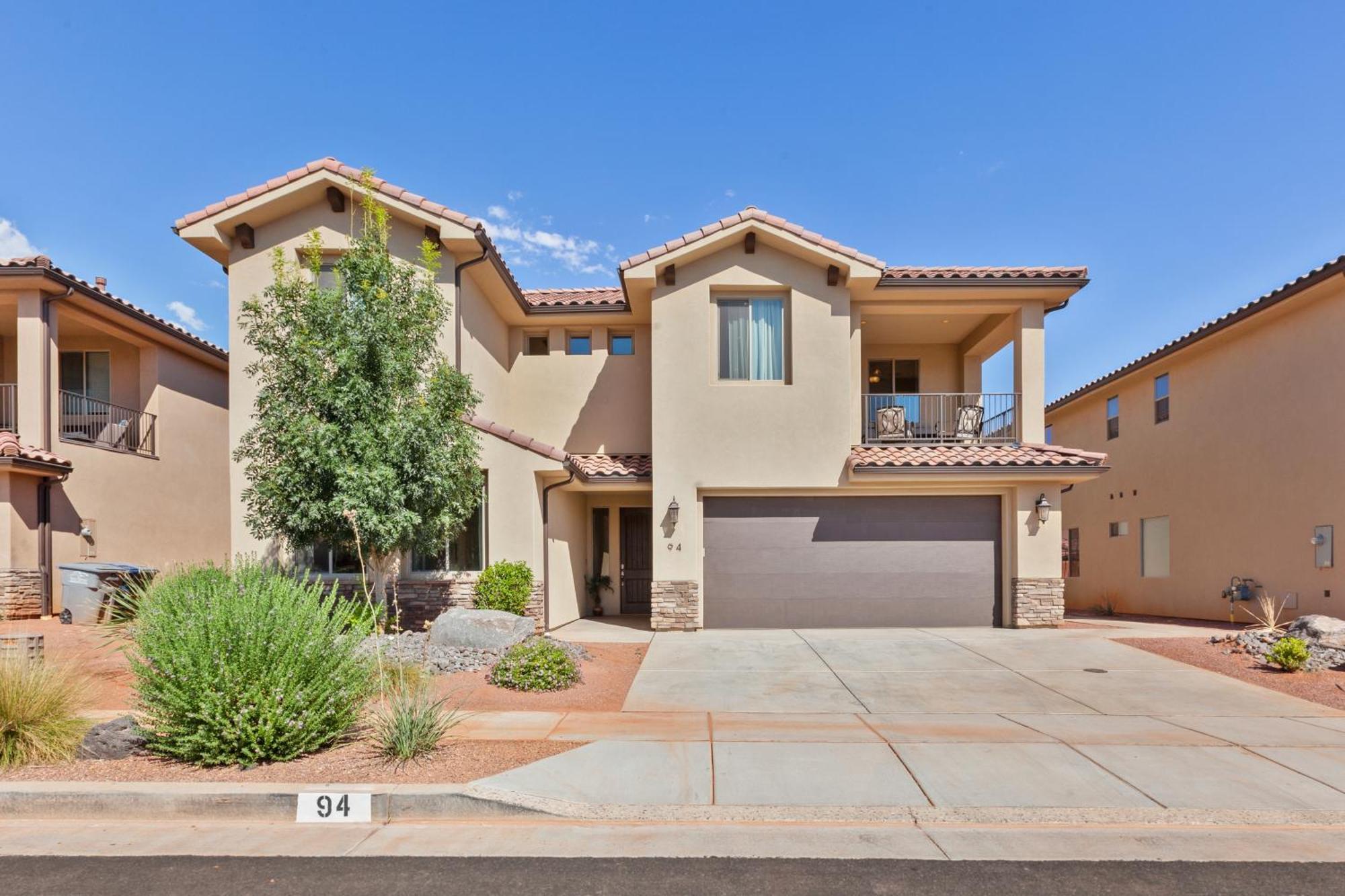 Paradise Village 94 Luxury Home With Private Hot Tub, Fire Pit, Huge Kitchen, And Resort Style Pool, Water Park And Lazy River Santa Clara Exterior photo